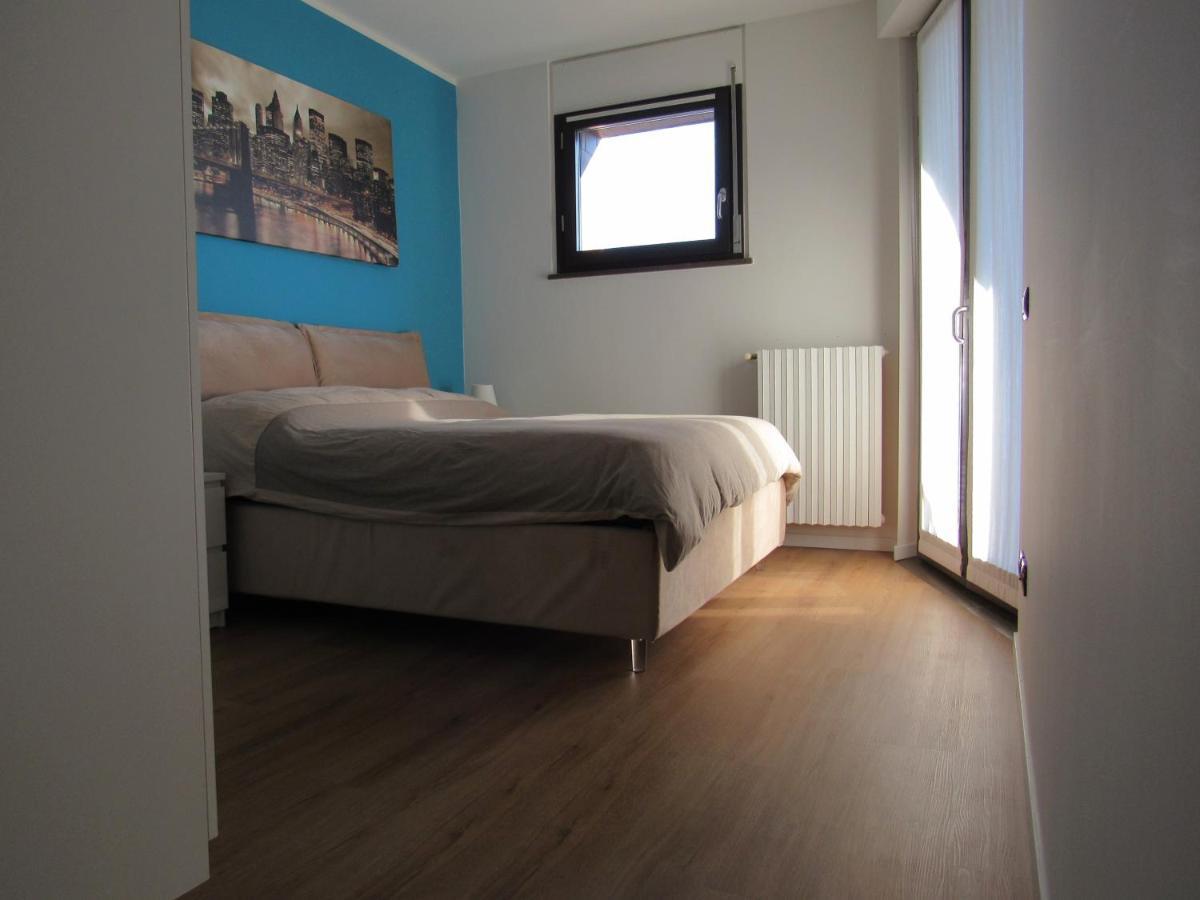 Appartamento Fiera Milanocity View With Terrace Next To Shopping Mall Esterno foto
