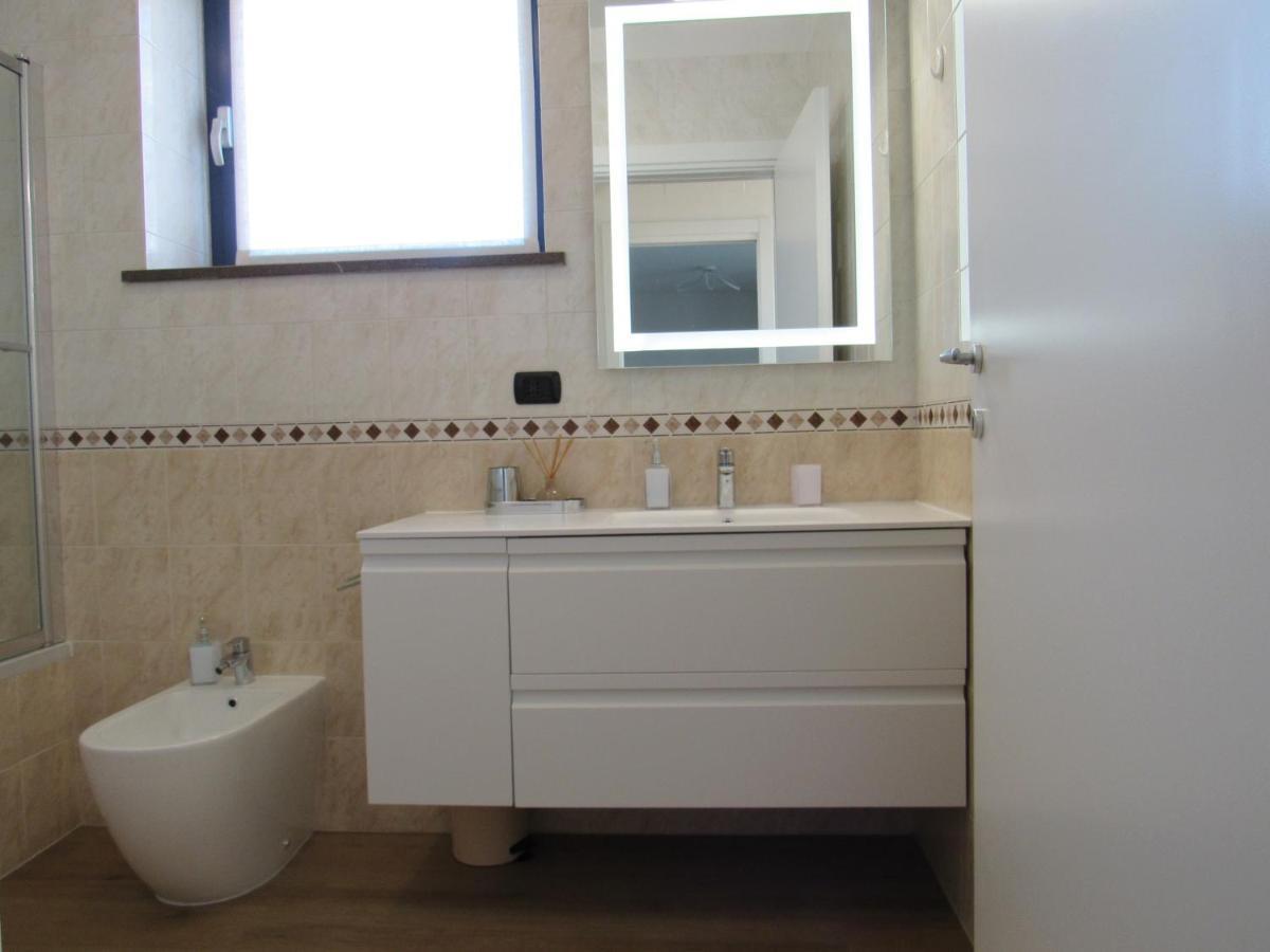Appartamento Fiera Milanocity View With Terrace Next To Shopping Mall Esterno foto